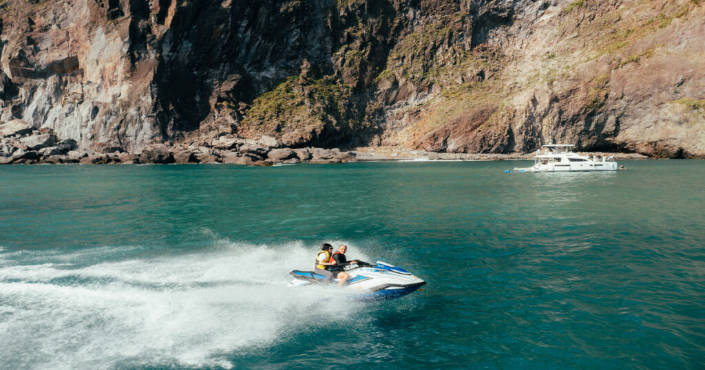 水上摩托車